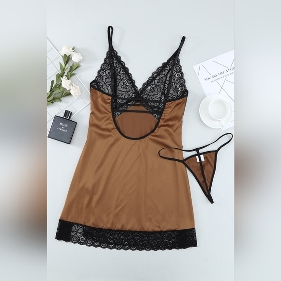 Elegant Bronze Lace Trim Nightgown - Picture 13 of 14